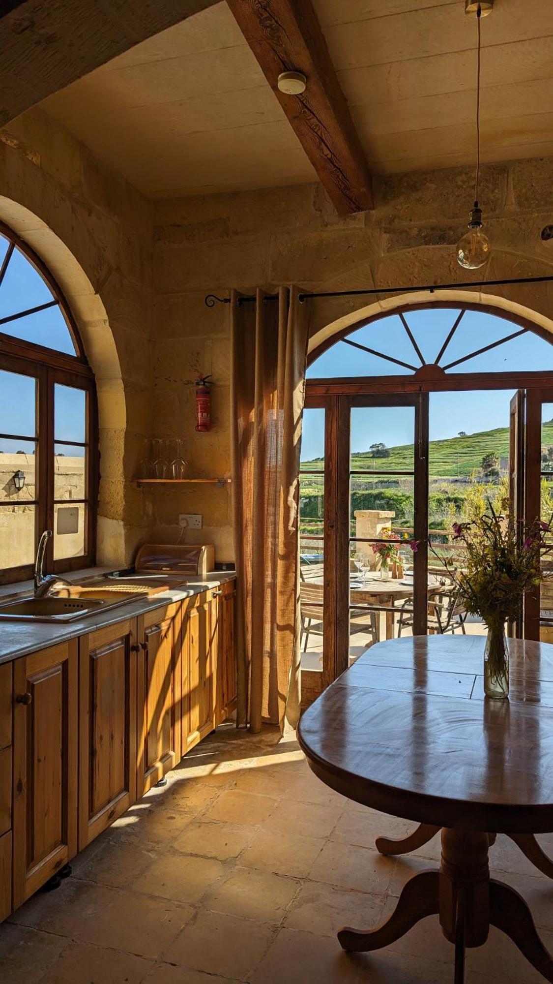 Soluna Boutique Guesthouse Асри Экстерьер фото